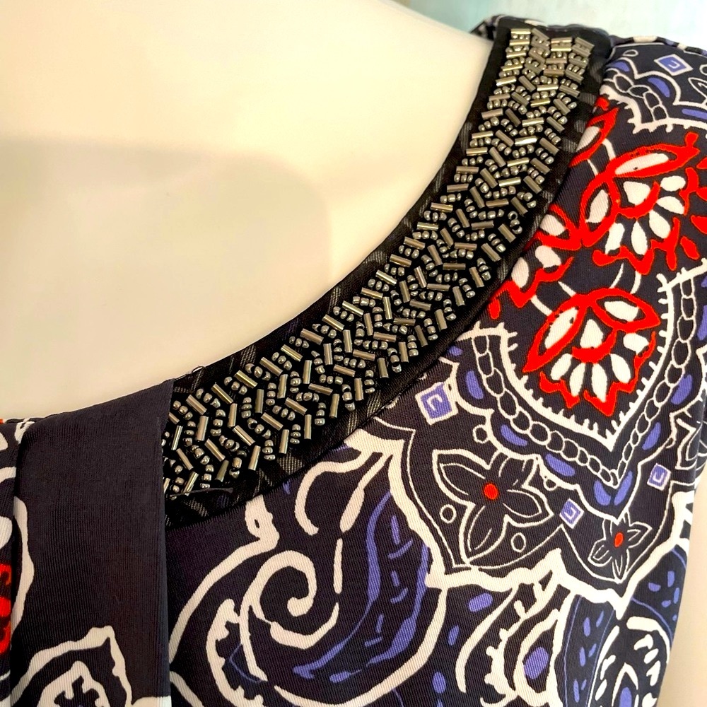Magnolia Grace Elegant Dark Grey and Orangish Red Patterned Midi Dress - Picture 4 of 9